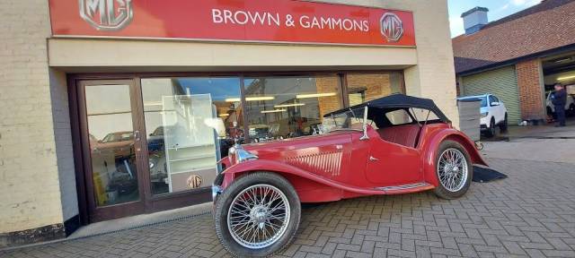 MG TA 1.3 1250 Convertible Petrol Red