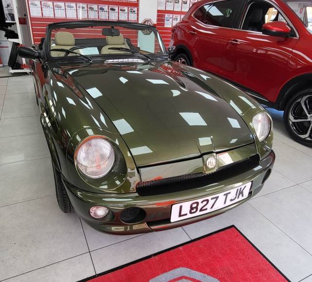 MG RV8 3.9 RV8 Convertible Petrol Green