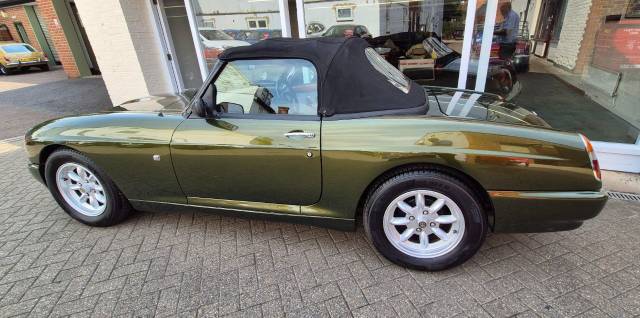 1996 MG RV8 3.9i V8